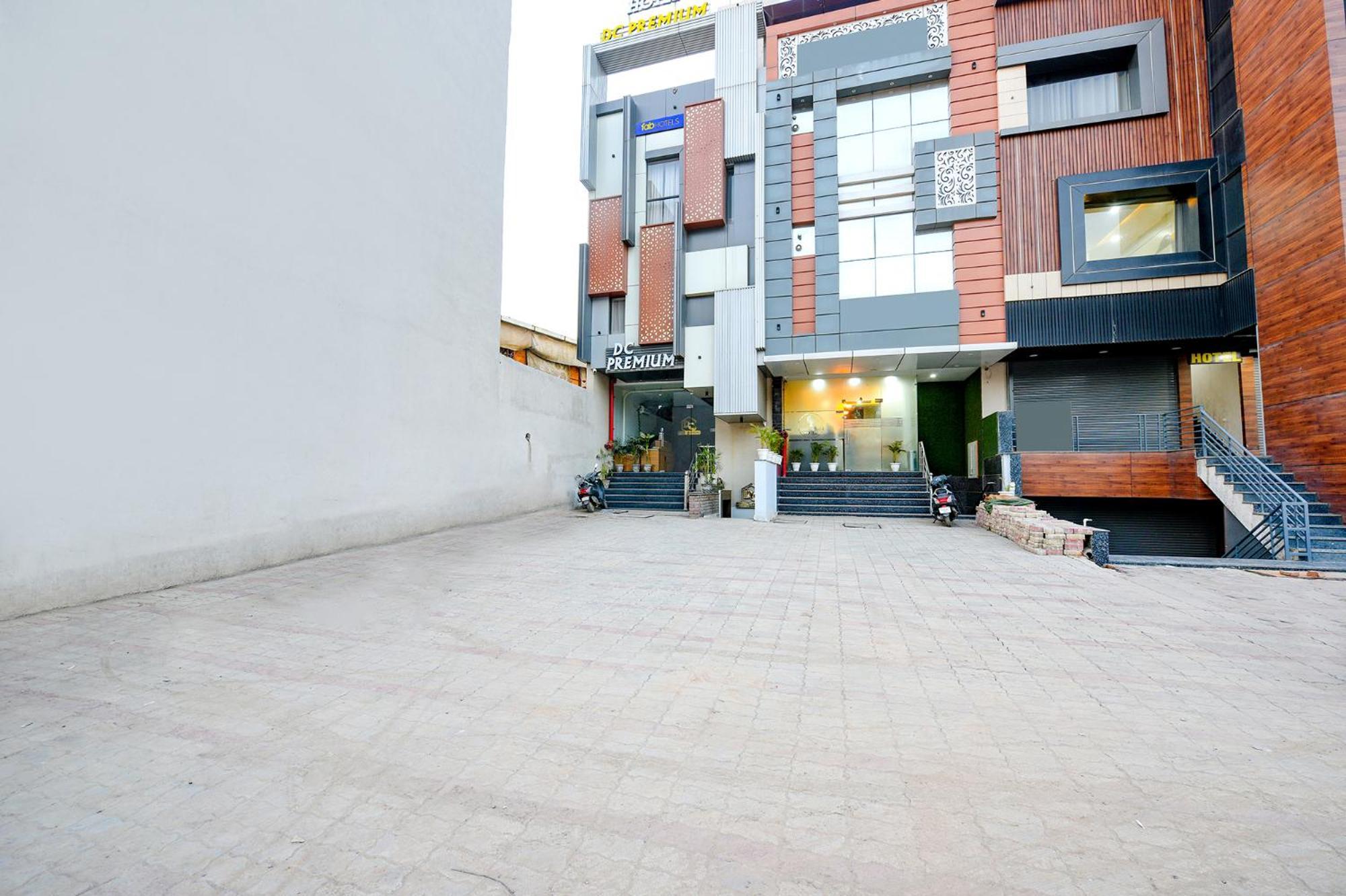 Fabhotel Dc Premium Zirakpur Εξωτερικό φωτογραφία